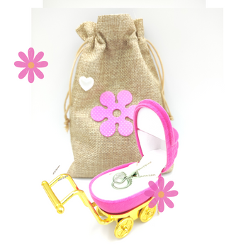 Prezent dla przyszłej mamy  stópki - srebrny naszyjnik