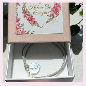 Prezent dla Córki bransoletka sznurek w szarym kolorze z zawieszką w kształcie serduszka