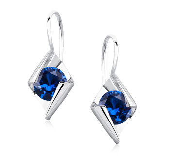 Kolczyki wiszące ze szafirową cyrkonią