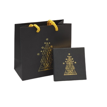 Pakowanie na świąteczny prezent