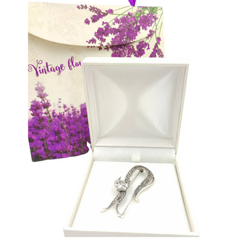 Srebrna broszka  - kot